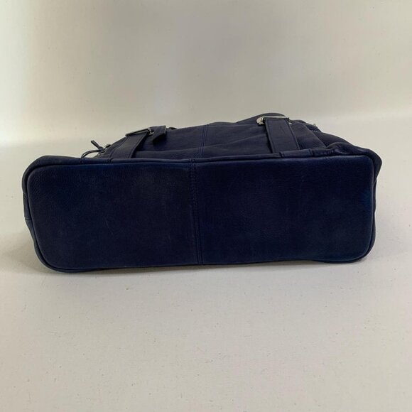 Stylish **Miah** navy blue leather - Picture 6 of 8